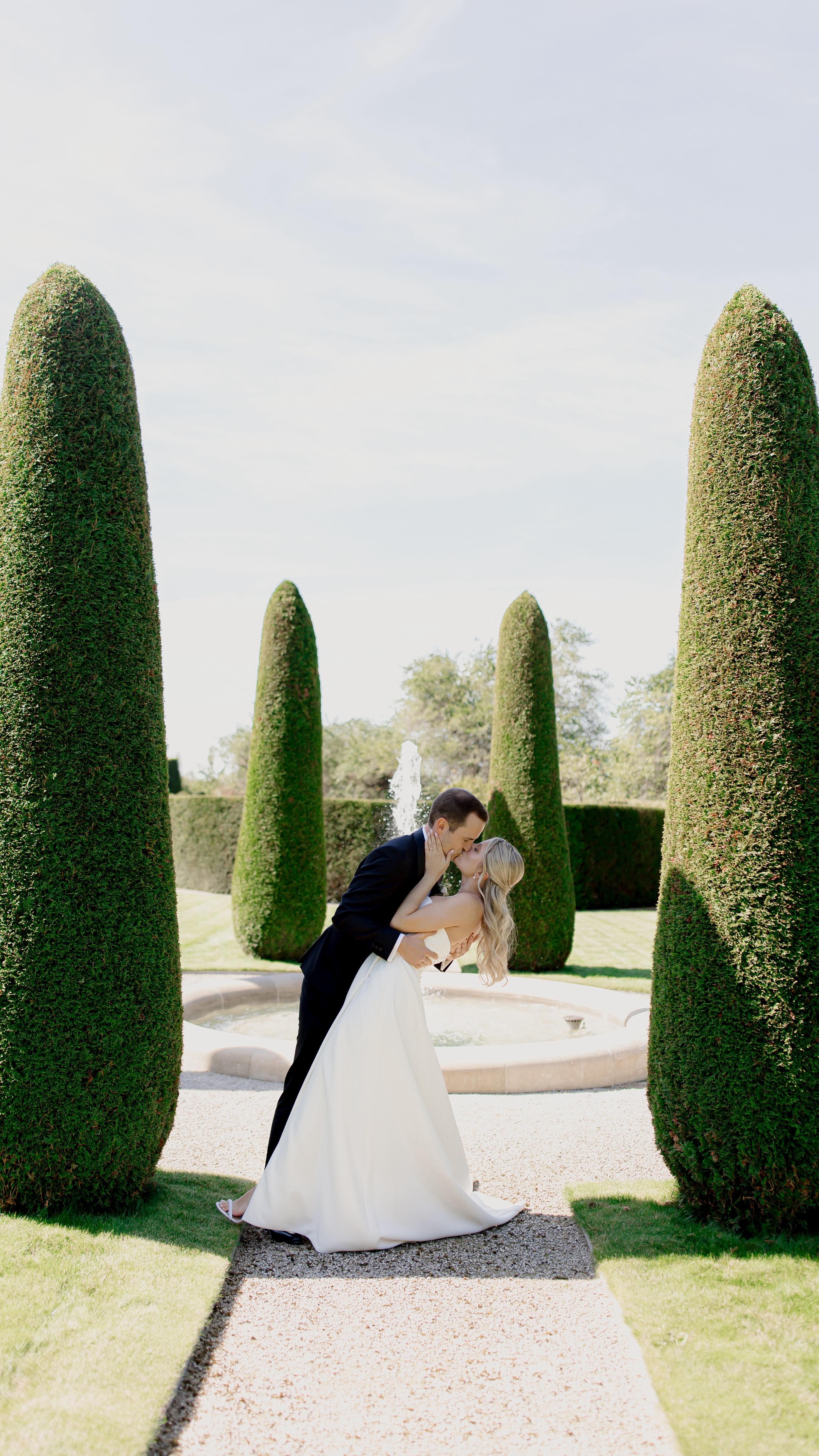 💫 “POV: The heavens themselves bless you with a wedding gift.”
#wedding2025 #weddingphotography #weddinginspiration #bridetobe #verlobt #destinationwedding #